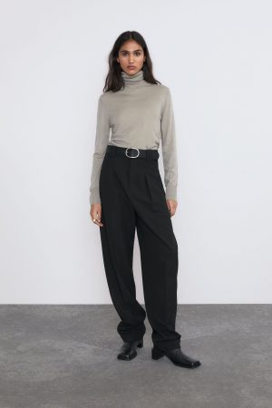 PULLOVER MIT HOHEM KRAGEN